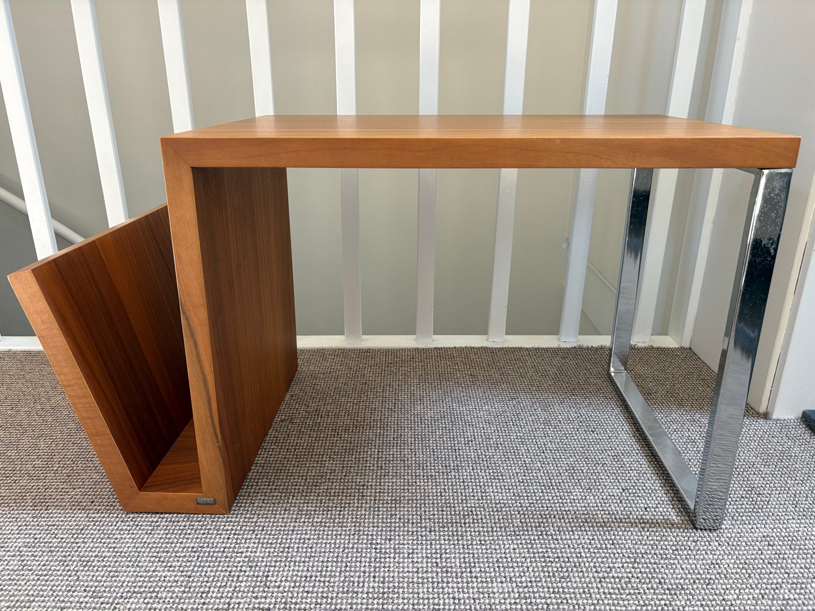 Esprit bijzettafel walnotenhout met tijdschriftenvak, Minder dan 55 cm, Zo goed als nieuw, Rechthoekig, Hout