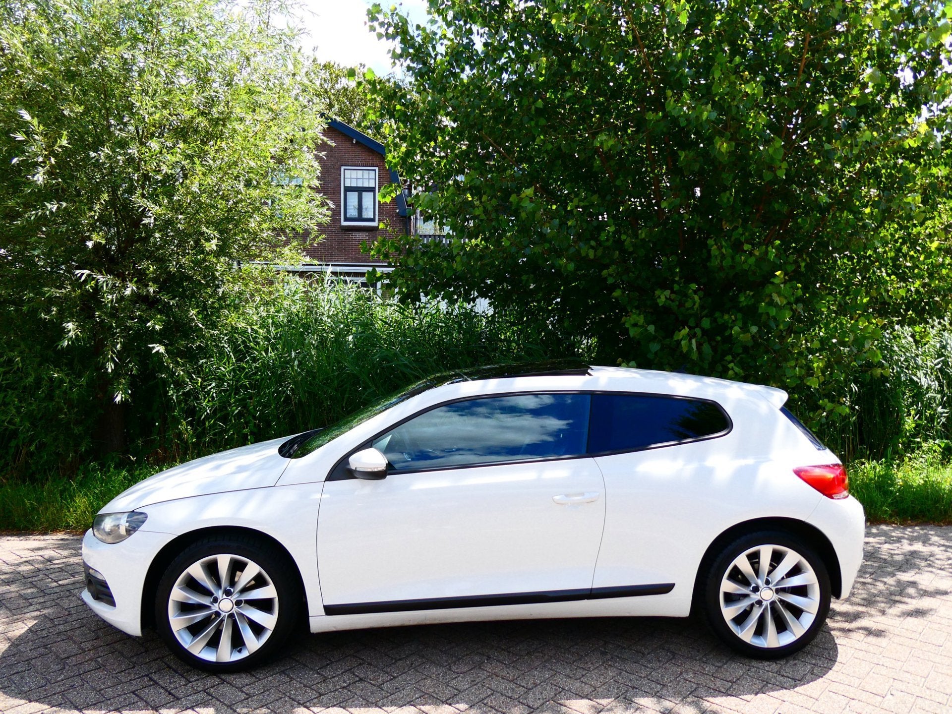 Volkswagen Scirocco 1.4 TSI 122pk Clima Cruise PDC Panorama, Voorwielaandrijving, Euro 5, Gebruikt, 4 cilinders
