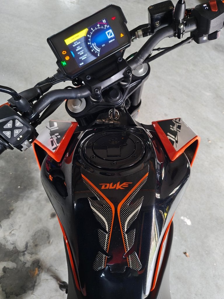 KTM 125 DUKE  - met Akrapovic uitlaat, Gebruikt, Particulier, 125 cc, 11 kW of minder