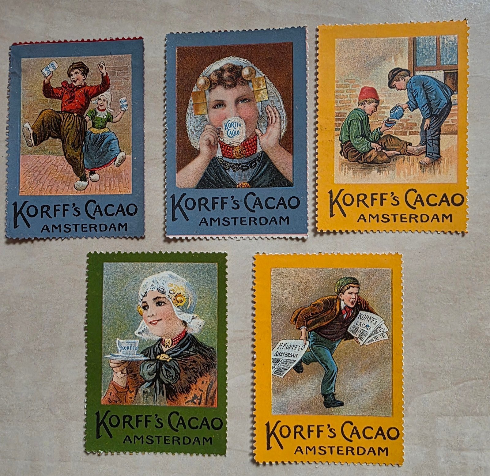 074) 5 ORIGINELE SLUITZEGELS KORFF'S CACAO AMSTERDAM, Verzenden, Overige thema's