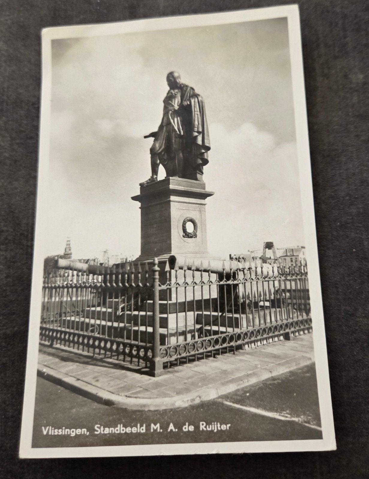 Oude ansichtkaart Vlissingen, Standbeeld M. A. de Ruijter, Verzenden, 1940 tot 1960, Gelopen, Zuid-Holland