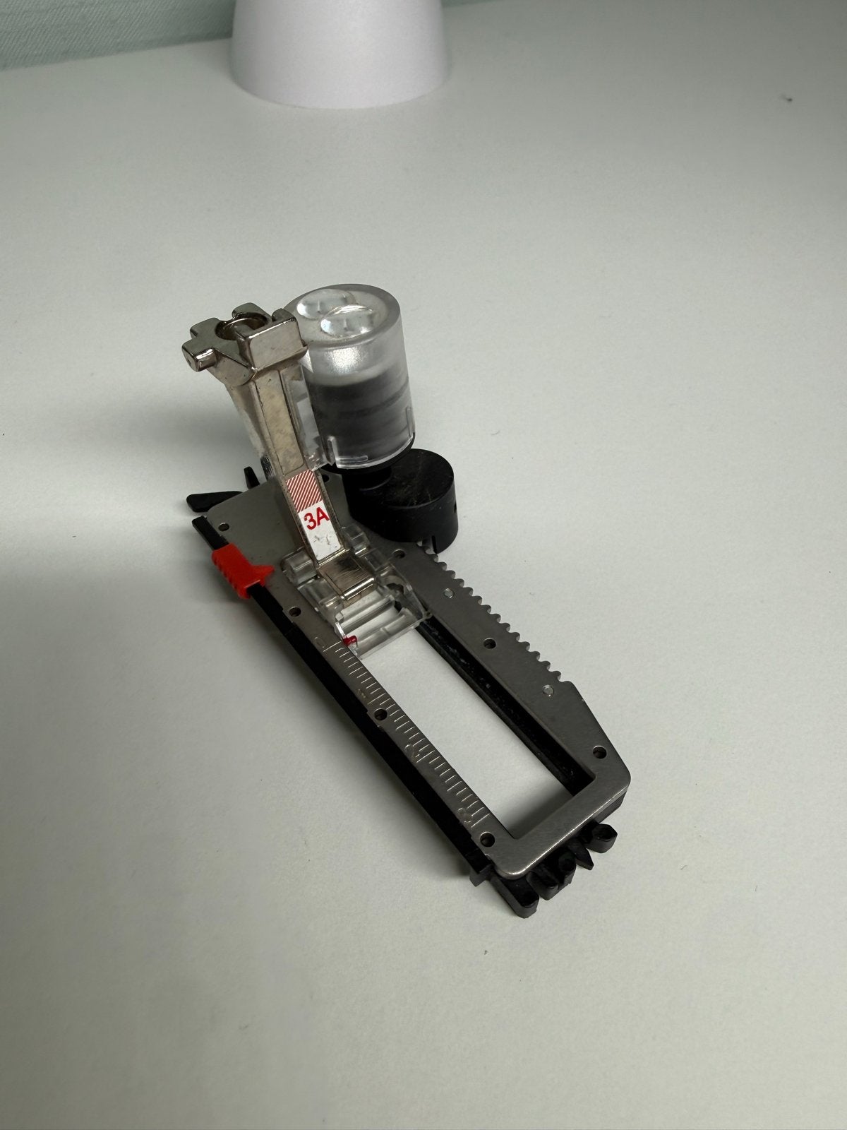 Bernina Knoopsgat Sledervoet 3A - Werkend met lichte schade, Ophalen of Verzenden, Gebruikt, Toebehoren, Bernina