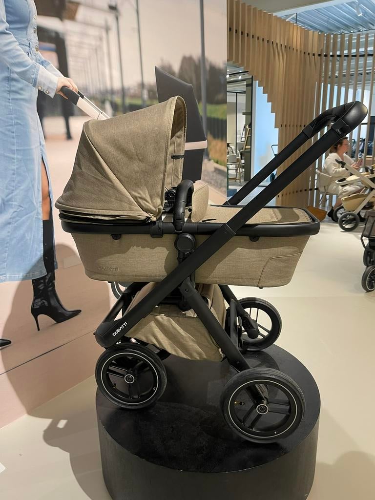 Splinternieuwe Dubatti One E5 kinderwagen te koop, Zo goed als nieuw, Met reiswieg, Ophalen, Kinderwagen