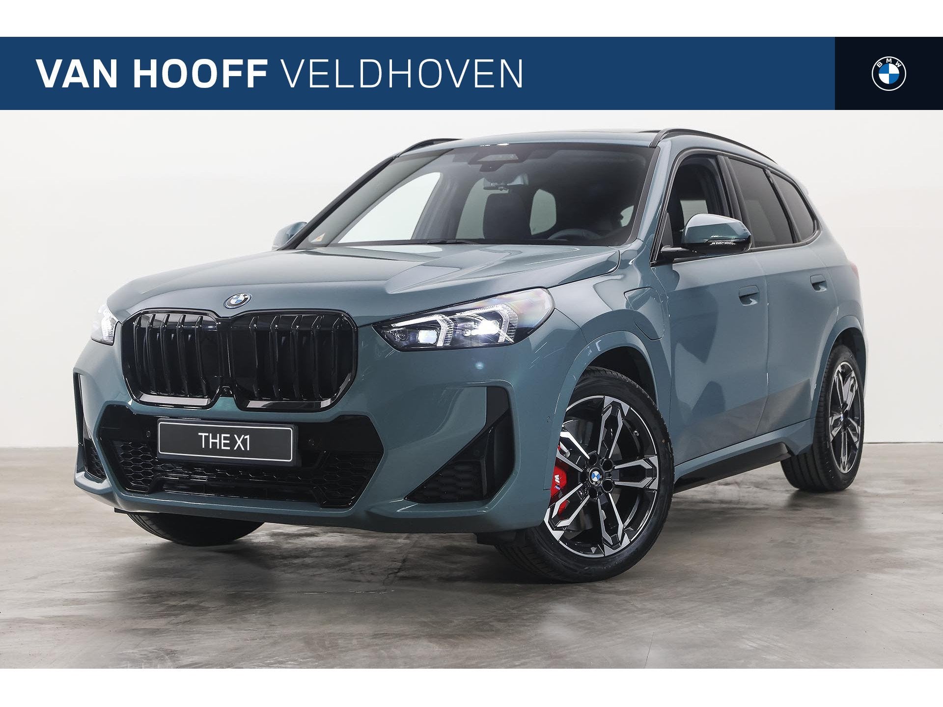 BMW X1 xDrive30e M Sport Automaat / Panoramadak / Trekhaak /