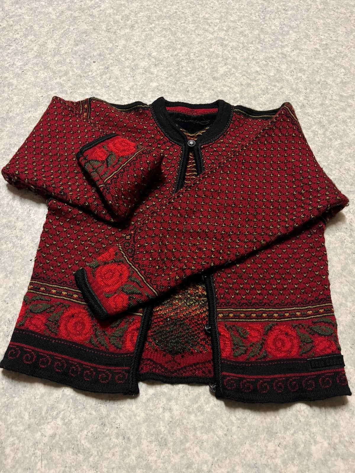 Noors vest - dale 100% wol, Kleding | Dames, Truien en Vesten, Ophalen, Gedragen, Maat 36 (S), Rood