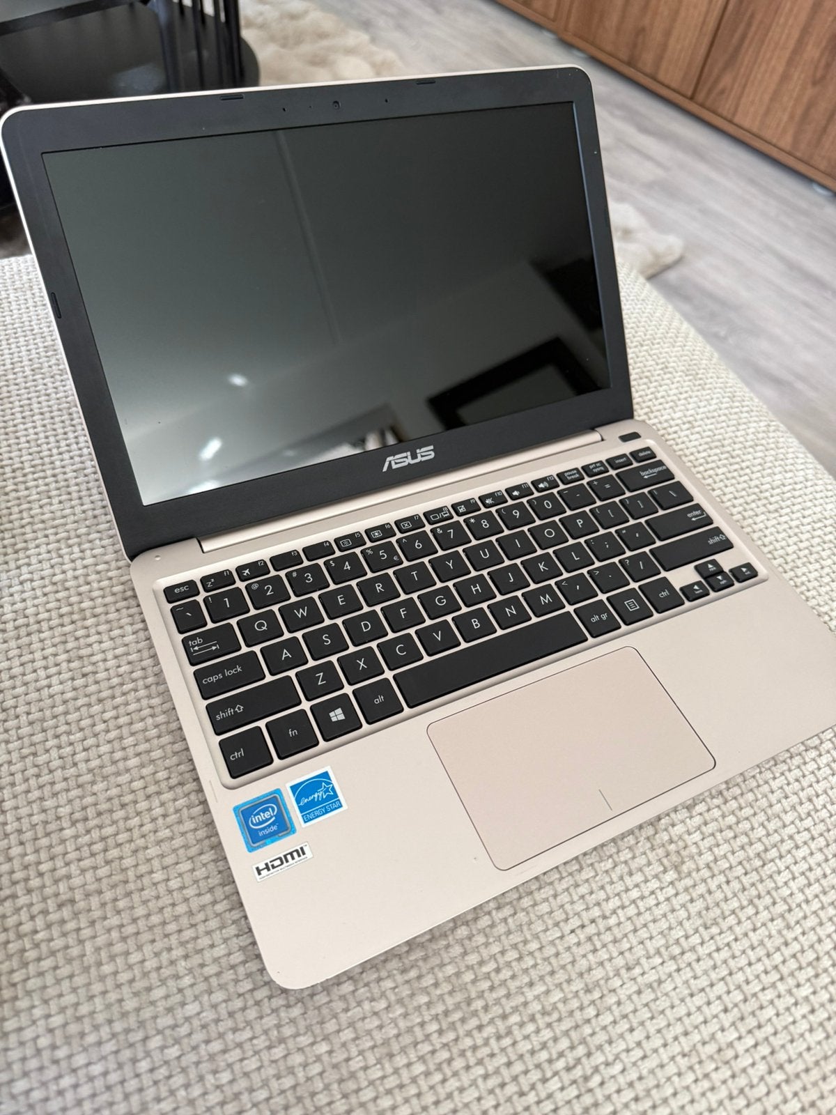 Asus Notebook L200H, Gebruikt, Minder dan 4 GB, Qwerty, Intel Atom