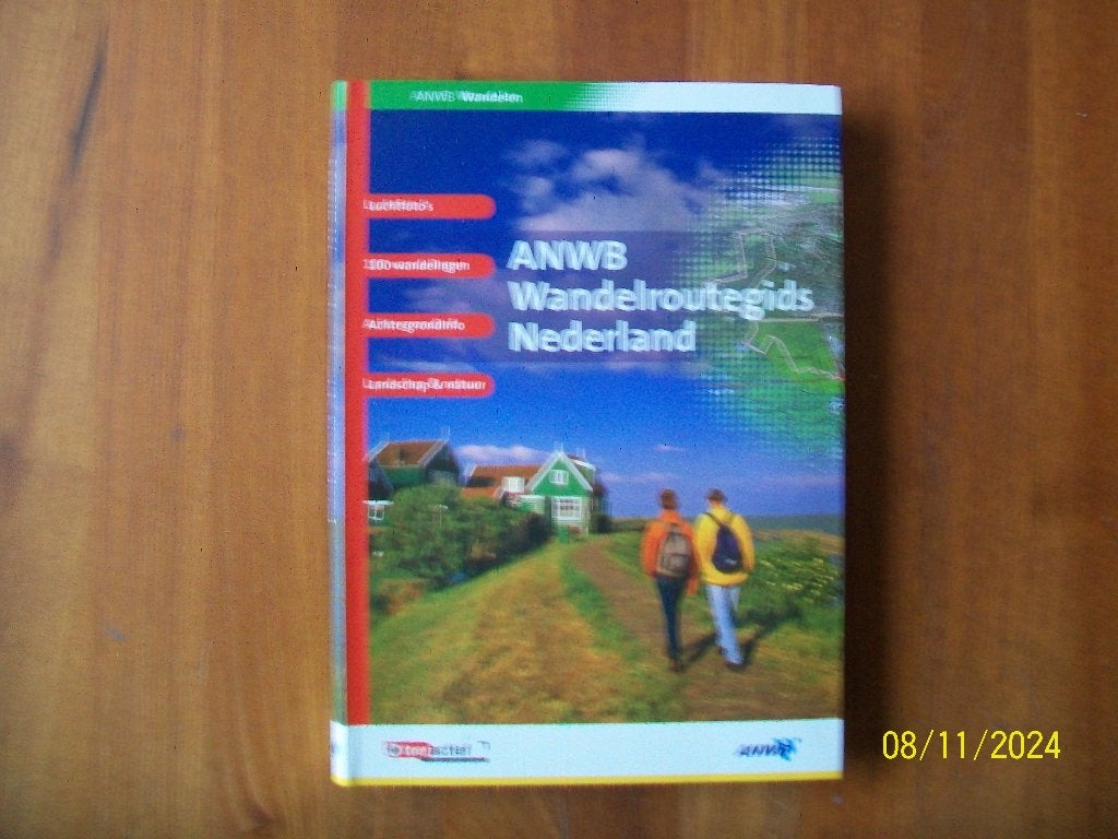 ANWB Wandelroutegids Nederland, Fiets- of Wandelgids, Ophalen of Verzenden, Zo goed als nieuw, ANWB