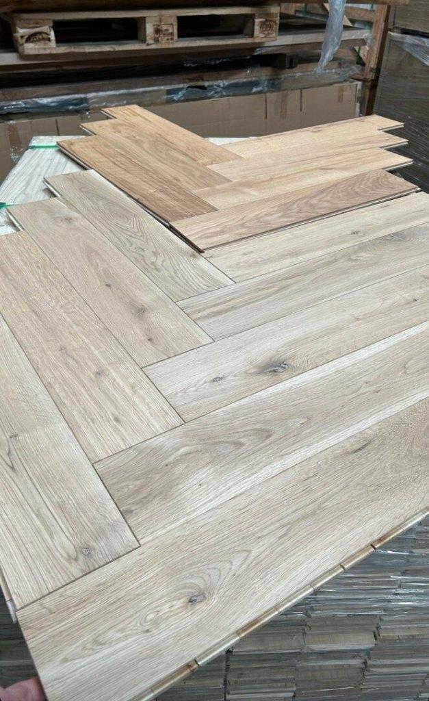 RESTPARTIJ 225 m2; EIKEN VISGRAAT PARKET, 120X600MM, Huis en Inrichting, Stoffering | Vloerbedekking, Ophalen, Nieuw, 75 m² of meer