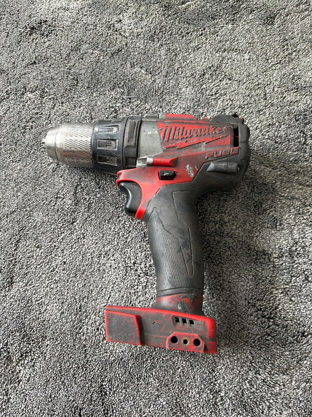 Milwaukee M18 FDD Boor- en Schroefmachine (Werkt 100%), Ophalen, Gebruikt, Boor- en Schroefmachine, Variabele snelheid