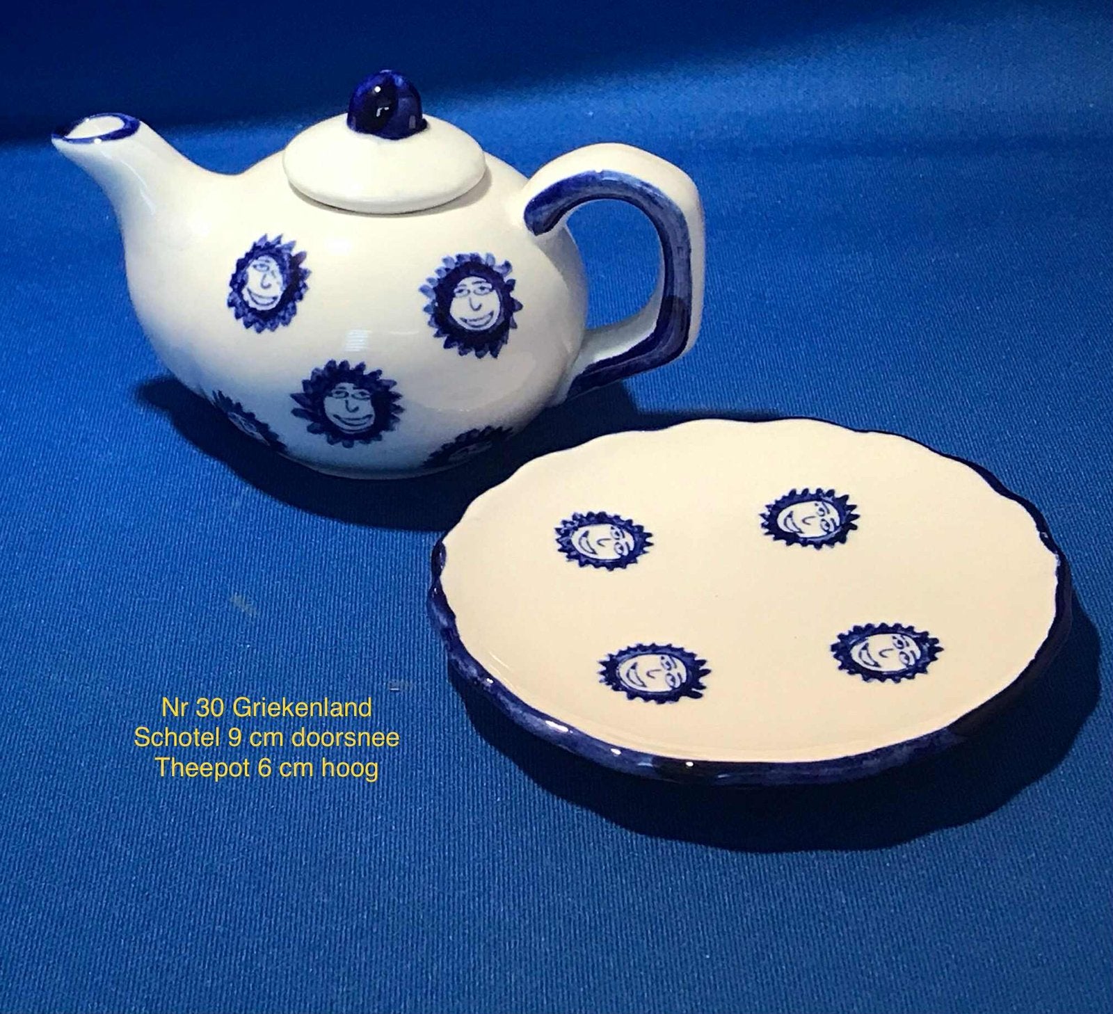 Mini theepotje met schotel - Griekenland, Ophalen of Verzenden
