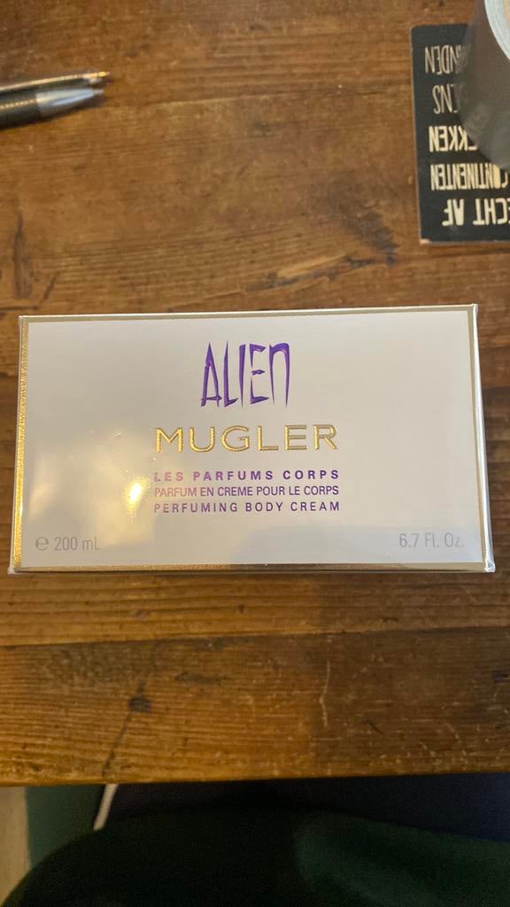Mugler Alien body cream 200 ml, Ophalen of Verzenden, Nieuw, Bodylotion, Crème of Olie