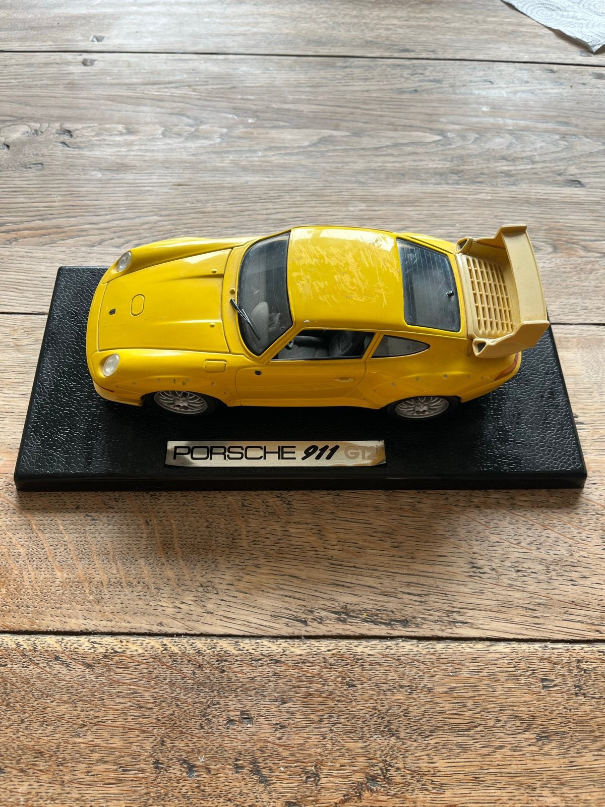 Porsche 911 GT2 modelauto - Geel, Ophalen of Verzenden, Gebruikt, Auto
