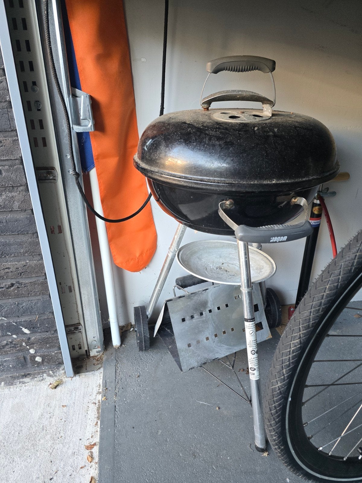 Weber Compact BBQ 47 cm - Altijd binnen gestaan, Ophalen, Gebruikt, Weber
