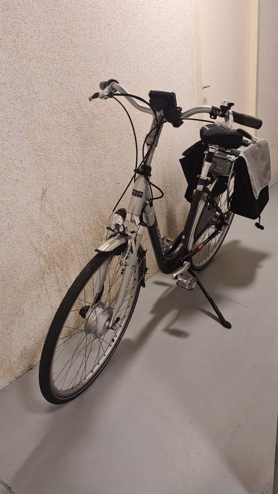 Sachs E-Bike met voorwielmotor en bagagedrager, Gebruikt, Ophalen of Verzenden, 51 tot 55 cm, 30 tot 50 km per accu