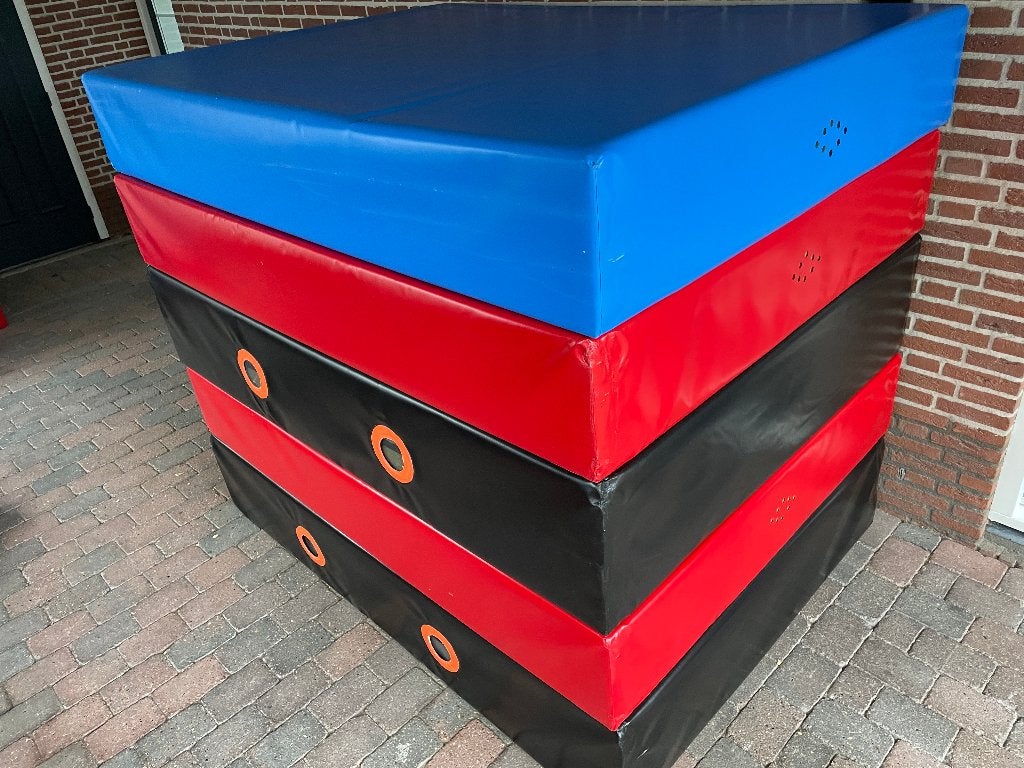 valmat, turnmat, valpreventie, nieuwe bekleding 2 x 1,5 m, Sport en Fitness, Ophalen, Overige kleuren, Materiaal, Groter dan maat 42