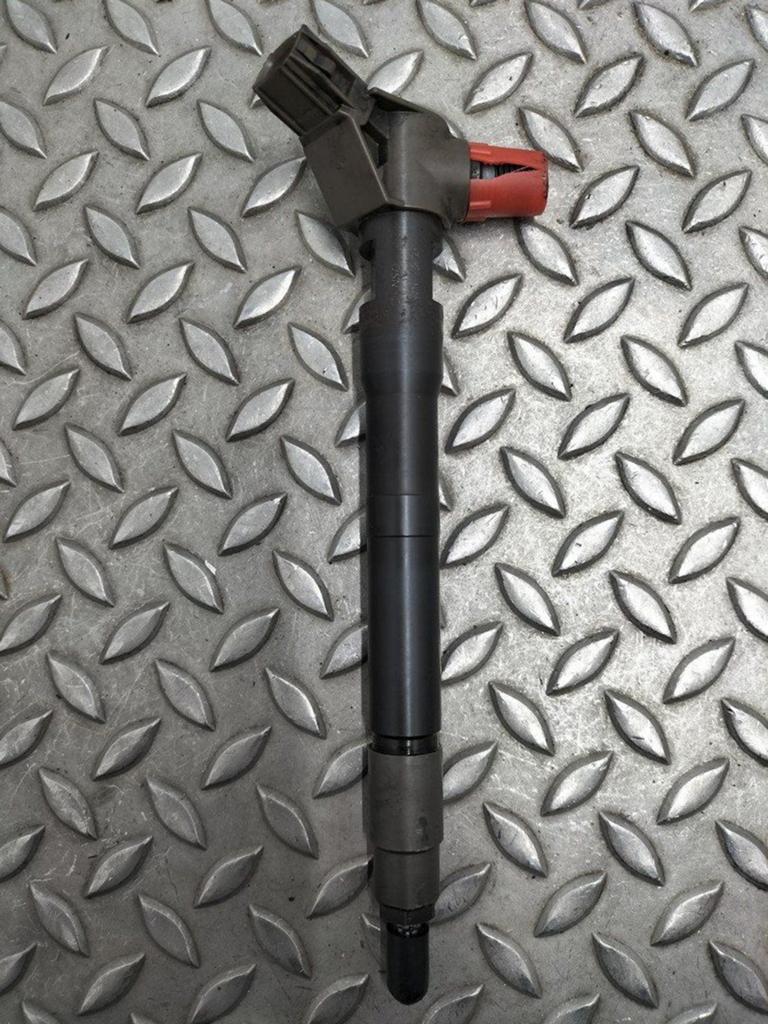 MAZDA CX-5 BRANDSTOF INJECTOR / VERSTUIVER SH0113H50 2014, Ophalen of Verzenden, Gebruikt, Stiba lid