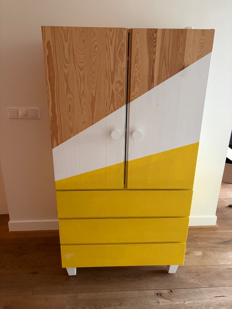 Kast (kinderkamer), Ophalen, Gebruikt, Met deur(en), 50 tot 100 cm
