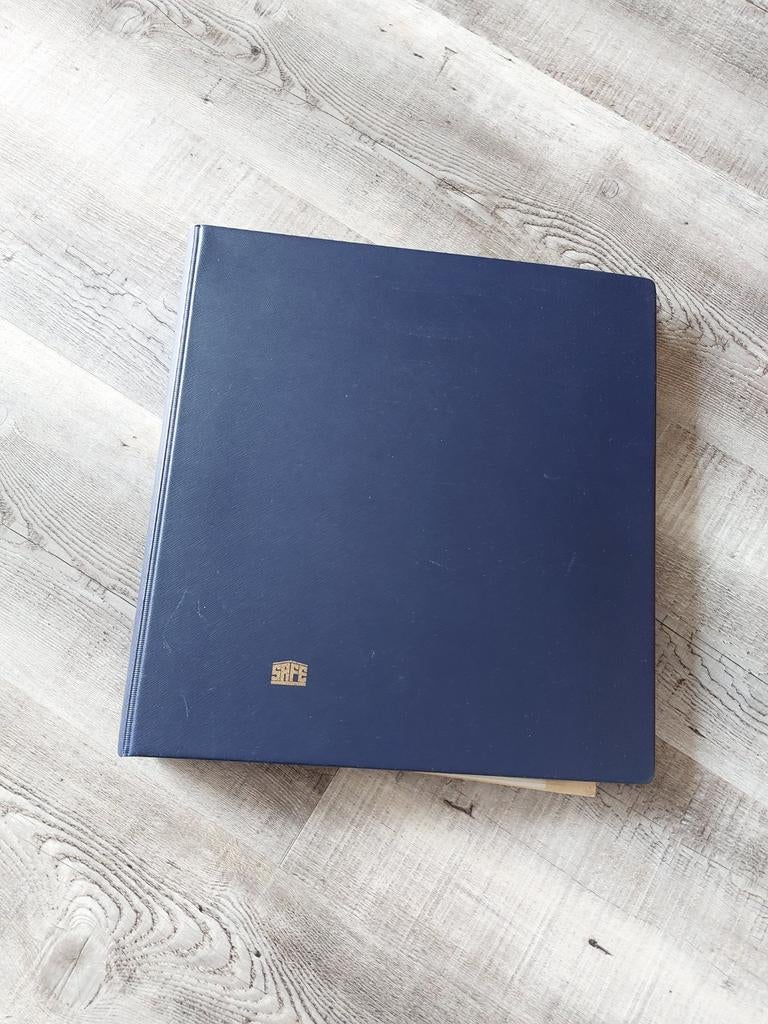 Safe album  lege vakken., Postzegels en Munten, Postzegels | Volle albums en Verzamelingen, Ophalen of Verzenden, Nederland