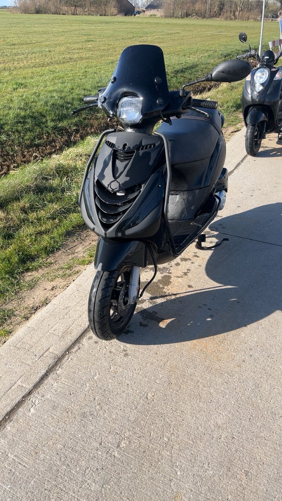 Piaggio zip iget 2024, Ophalen, Zo goed als nieuw, Benzine, Zip