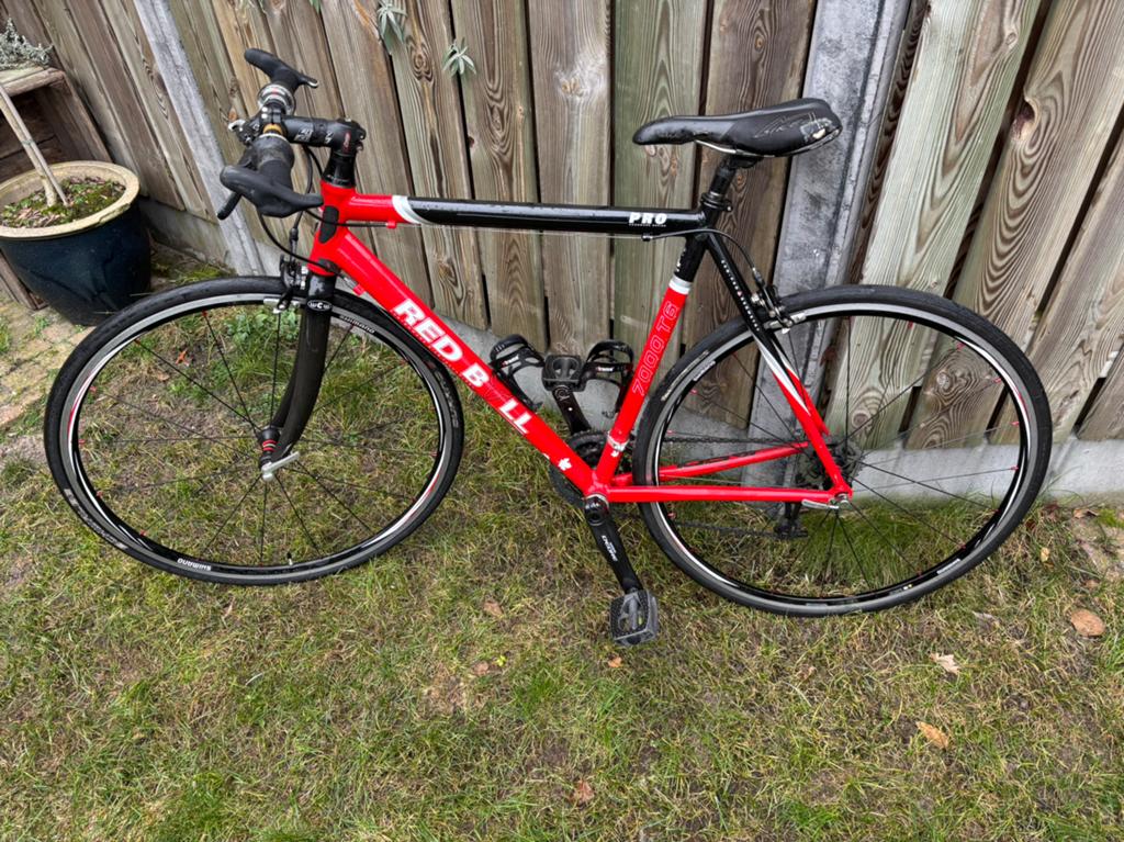 Race fiets RED BULL 7000 T6, Fietsen en Brommers, Fietsen | Racefietsen, Gebruikt, Overige merken, Meer dan 20 versnellingen, 28 inch
