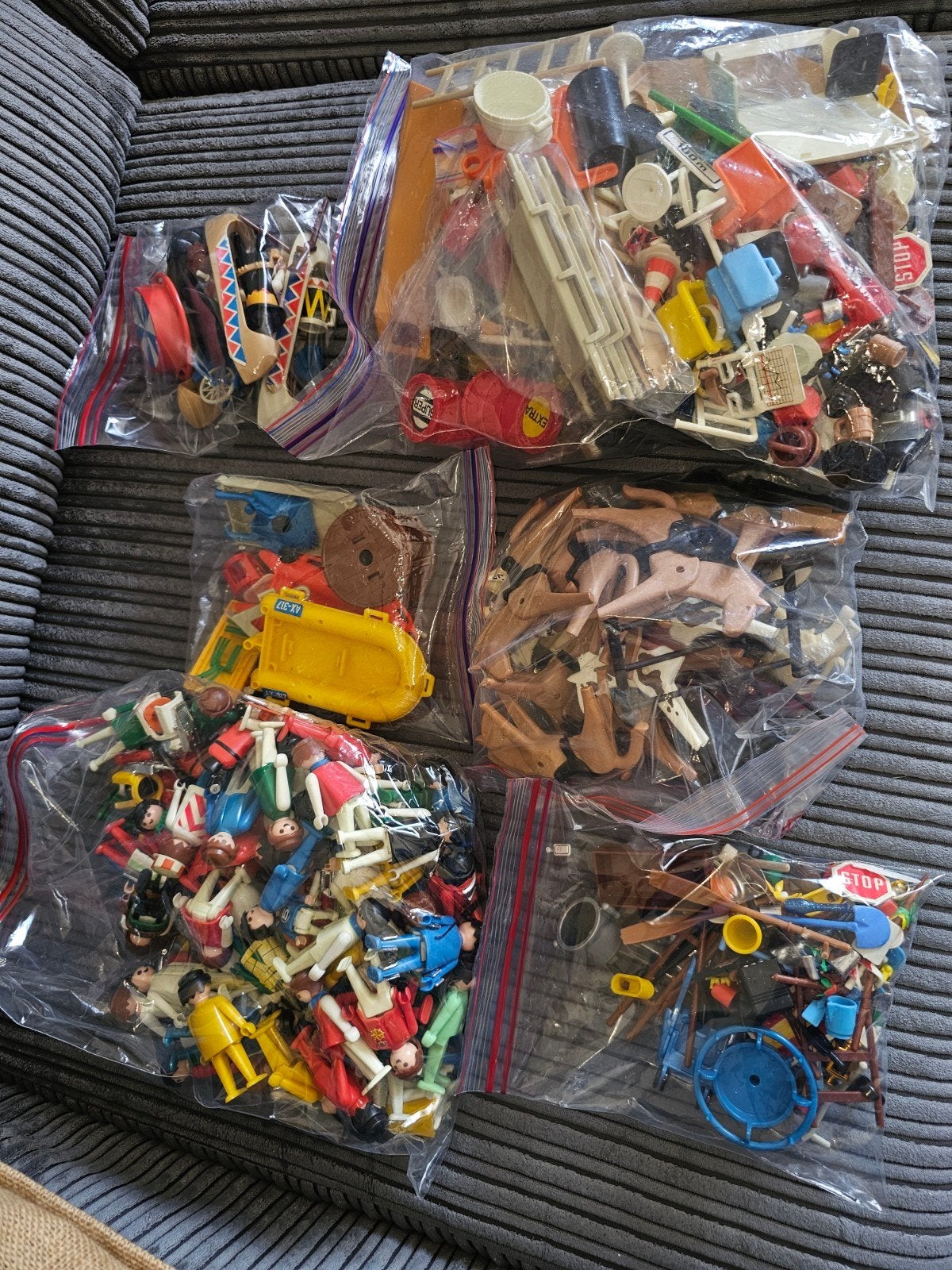 PlayMobil poppetjes en onderdelen paarden enzovoorts, Ophalen of Verzenden, Gebruikt