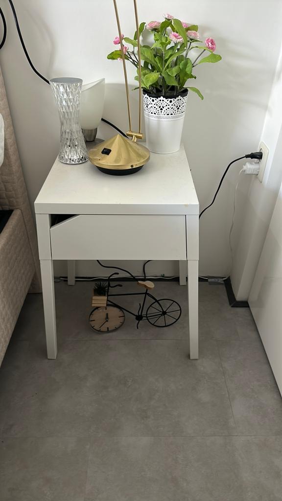 Ikea metalen nachtkasten 3 stuks, Ophalen of Verzenden, Zo goed als nieuw, Metaal of Aluminium, Minder dan 45 cm