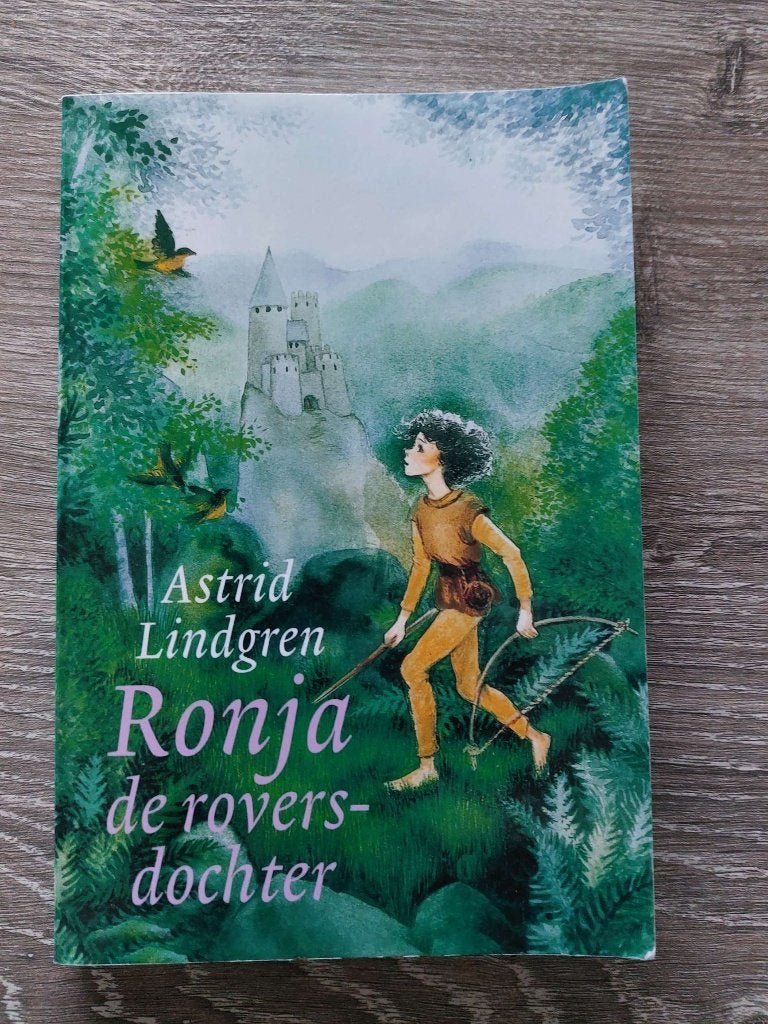 Astrid Lindgren - Ronja de roversdochter, Ophalen of Verzenden, Zo goed als nieuw, Astrid Lindgren, Fictie algemeen
