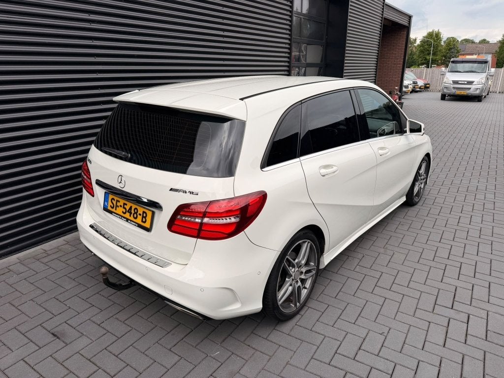 Mercedes-Benz B-Klasse 180 Bus. Sol. AMG| AUTOMAAT| TREKHAAK, Automaat, 1325 kg, Gebruikt, Euro 6