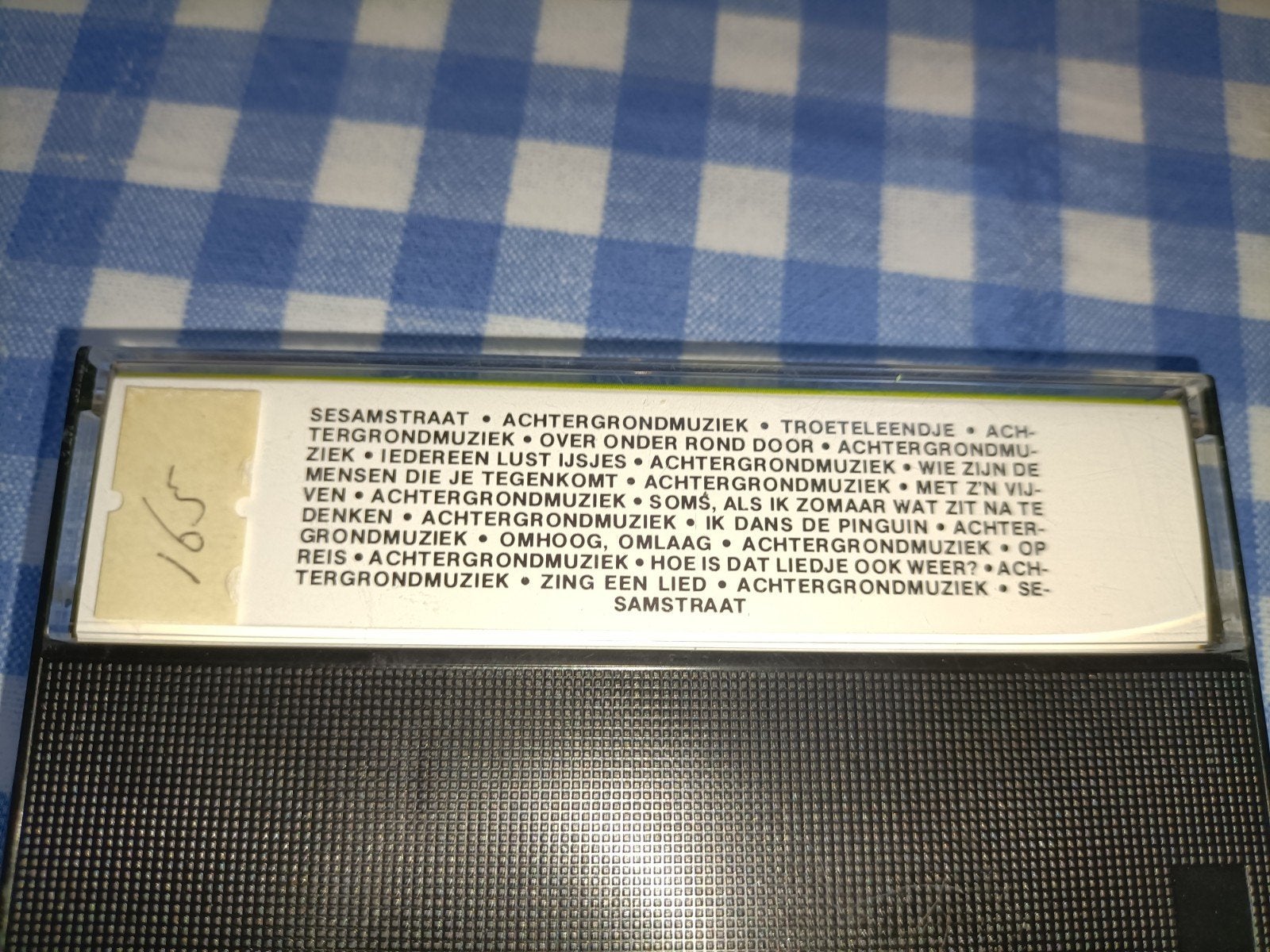 Cassettebandje Sesamstraat 25 leuke liedjes Ernie, Ophalen of Verzenden, Zo goed als nieuw, Overige genres, 1 bandje