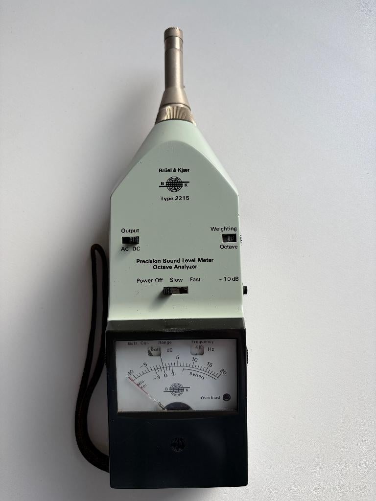 Brüel & Kjær 2215 geluidsniveaumeter met leren, Doe-het-zelf en Verbouw, Meetapparatuur, Ophalen, Gebruikt, Geluid