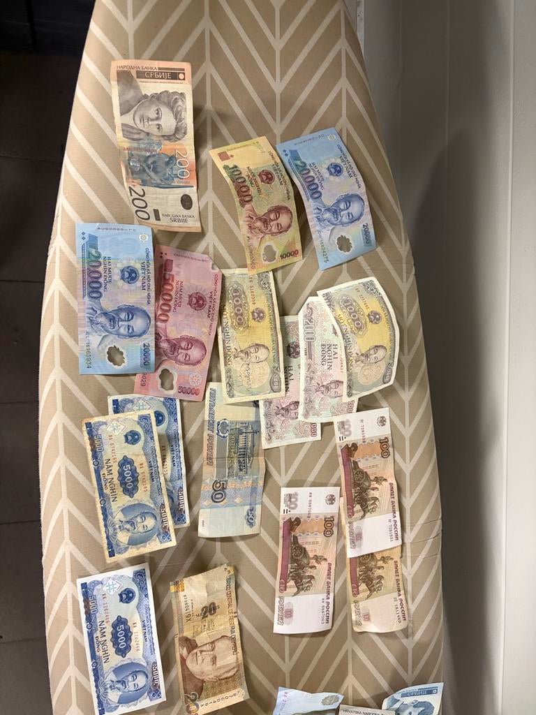 Grote partij buitenlands briefgeld - diverse landen, Ophalen of Verzenden, Overige landen, Setje