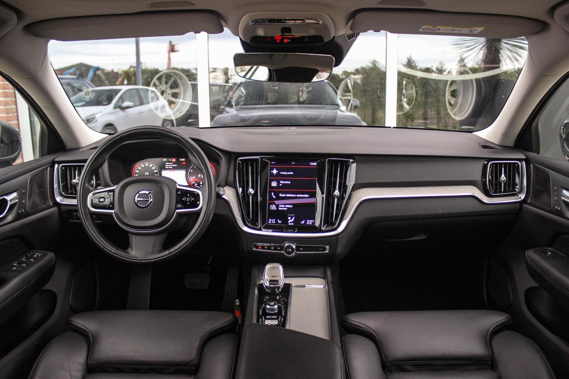 Volvo V60 2.0 B3 Inscription | 2e eigenaar | Achterbankverwa, 15 km/l, 4 cilinders, 1969 cc, 163 pk