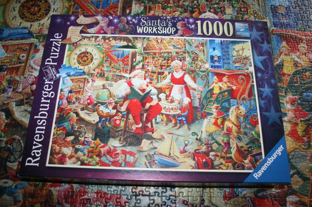 Legpuzzel Kerst Ravensburger - Santa's workshop - 1000 st, Ophalen of Verzenden, 500 t/m 1500 stukjes, Zo goed als nieuw