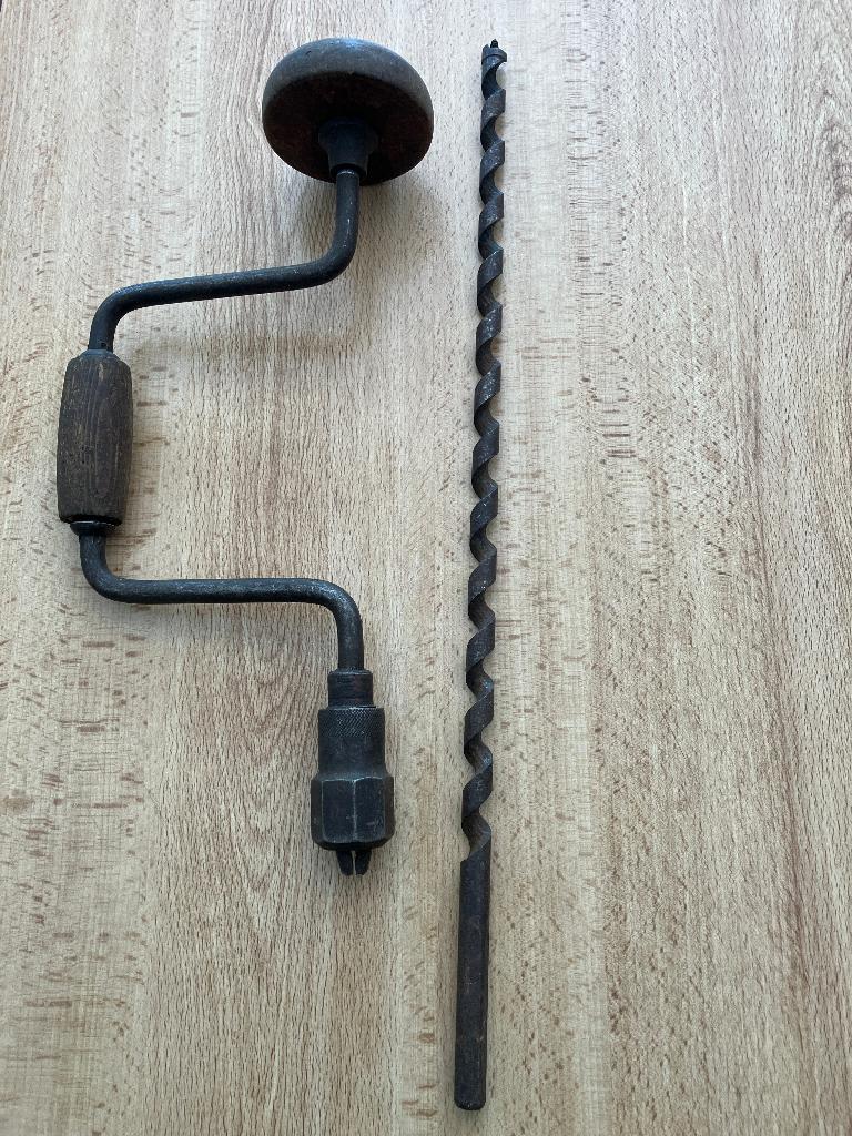 Antieke handboor met houtboor, Ophalen of Verzenden