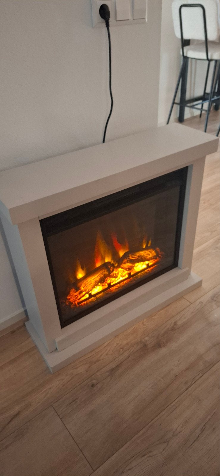 Sfeerhaard met beige ombouw, Ophalen, Zo goed als nieuw, Vrijstaande haard, Elektrische haard