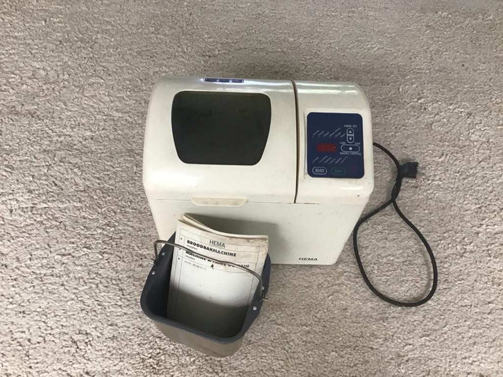 Hema Broodbakmachine - Gebruikt, inclusief handleiding, Witgoed en Apparatuur, Broodbakmachines, Met timer, Gebruikt, 800 tot 1200 gram deeg