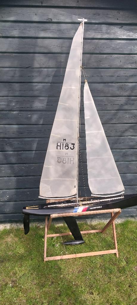 Te Koop: model RC Zeilboot, Hobby en Vrije tijd, Modelbouw | Boten en Schepen, Ophalen, Gebruikt, 1:32 tot 1:50, Overige merken