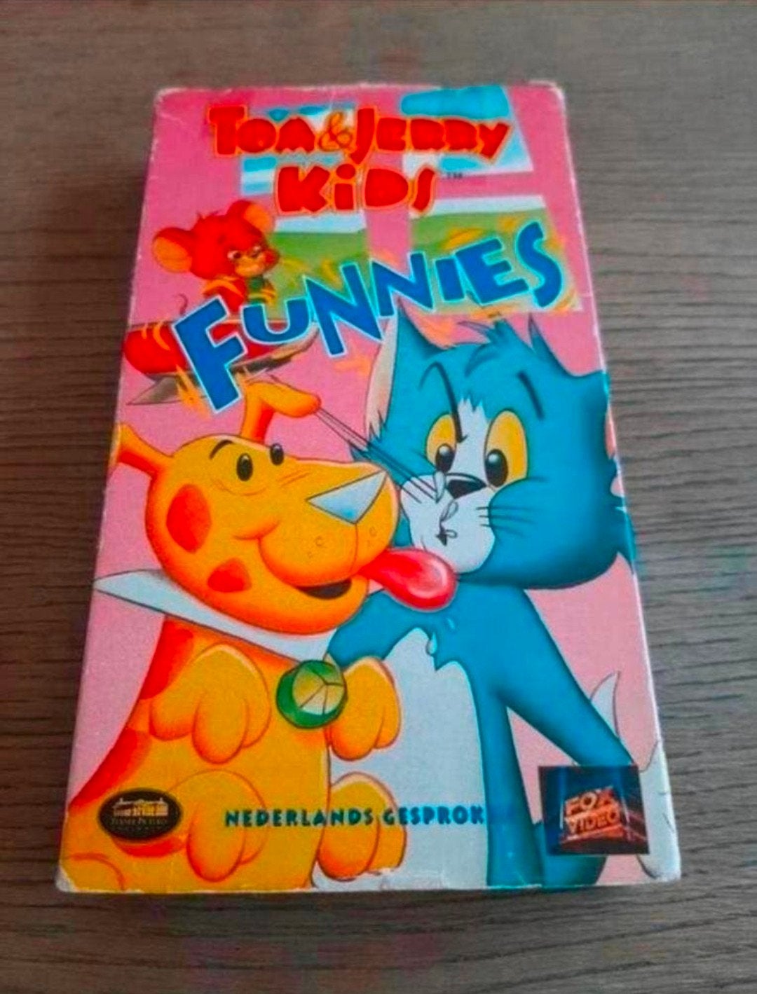Tom & Jerry Kids Funnies videoband., Cd's en Dvd's, VHS | Kinderen en Jeugd, Gebruikt, Tekenfilm, Alle leeftijden, Ophalen of Verzenden