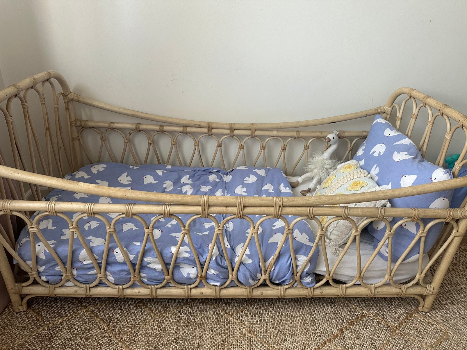 Peuterbed naturel leo en moon, Kinderen en Baby's, Ophalen, Zo goed als nieuw, 140 tot 160 cm, 70 tot 85 cm