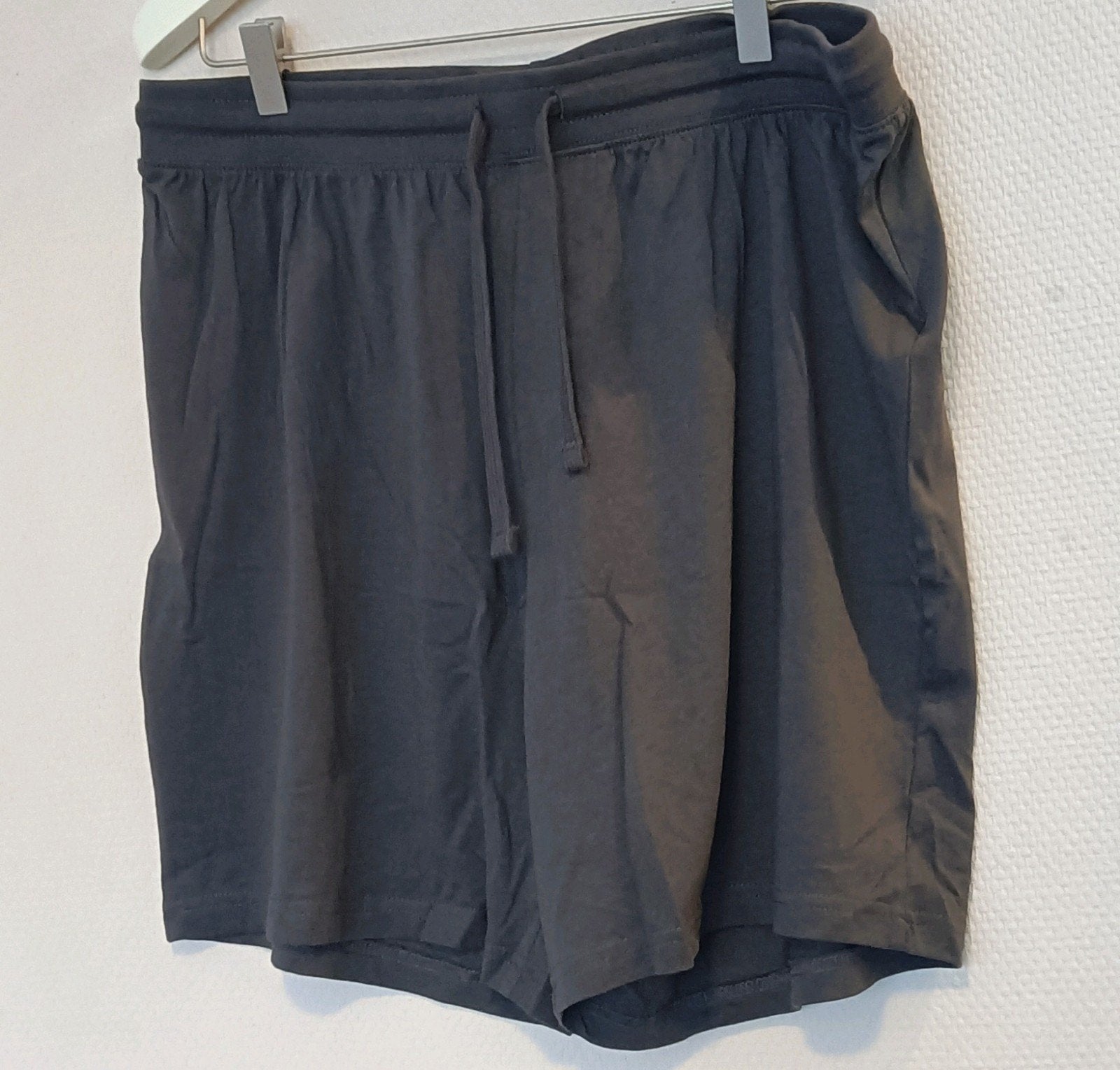 grijze pyjama broekje maat L heren, Ophalen of Verzenden, Nieuw, Maat 52/54 (L), Primark