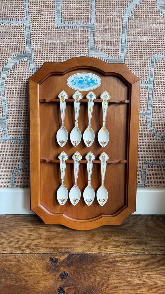 Franklin Mint Le Cordon Bleu Les Fleurs de Provence 1991, Ophalen, Zo goed als nieuw, Porselein, Kop en/of schotel