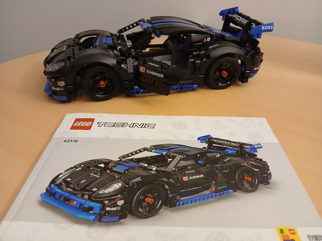 LEGO Technic - 42176 (Porsche GT4), Ophalen, Inclusief instructies, Lego, Zo goed als nieuw