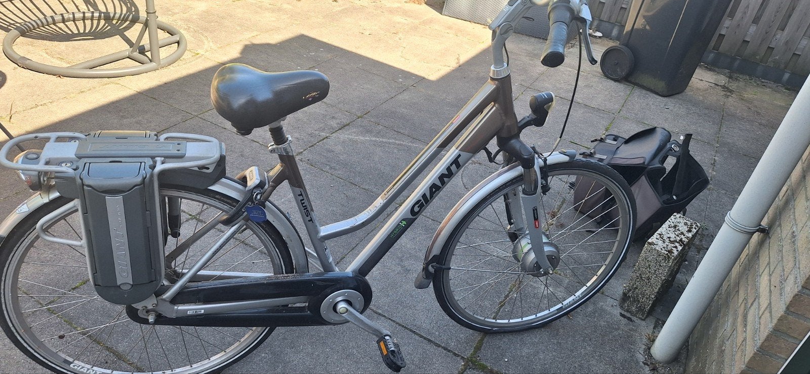 Oude Giant Twist elektrische fiets - accu werkt niet, Ophalen, Gebruikt, Minder dan 30 km per accu, Giant