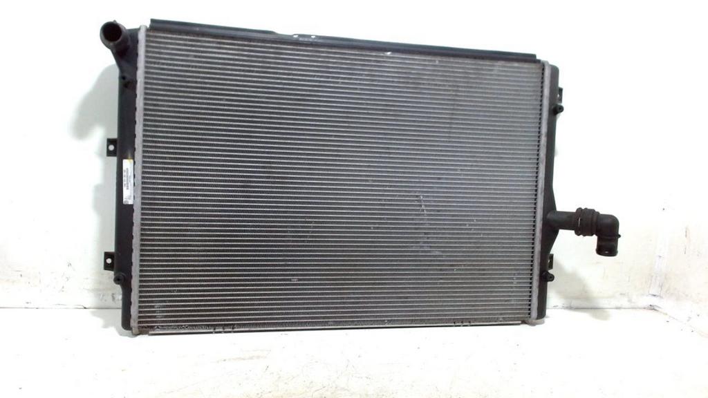 Radiateur Volkswagen Golf, Auto-onderdelen, Motor en Toebehoren, Volkswagen, Gebruikt, Herkomst onderdeel bekend, 12 maanden garantie