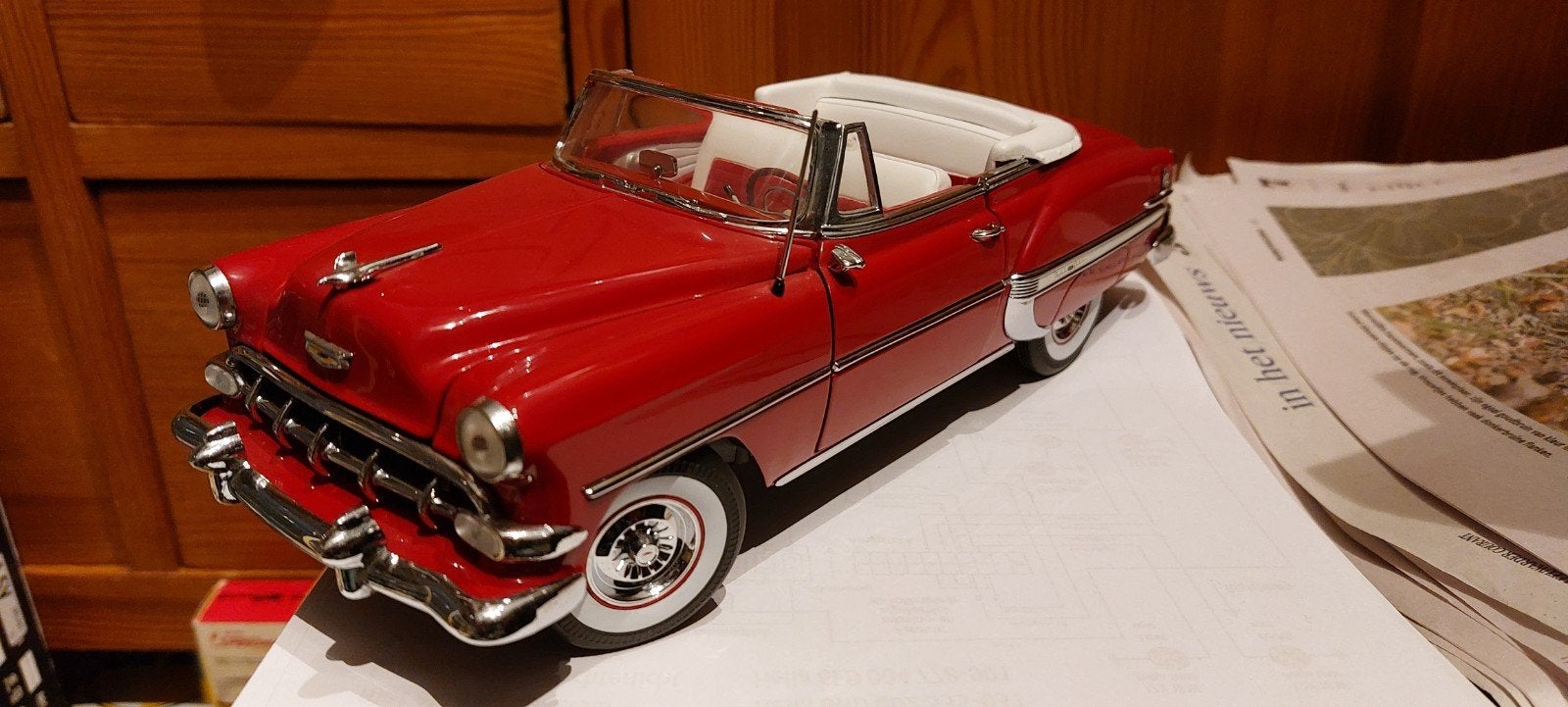 Sunstar Chevrolet Bel Air 1954 Cabriolet - Rood, Hobby en Vrije tijd, Ophalen of Verzenden