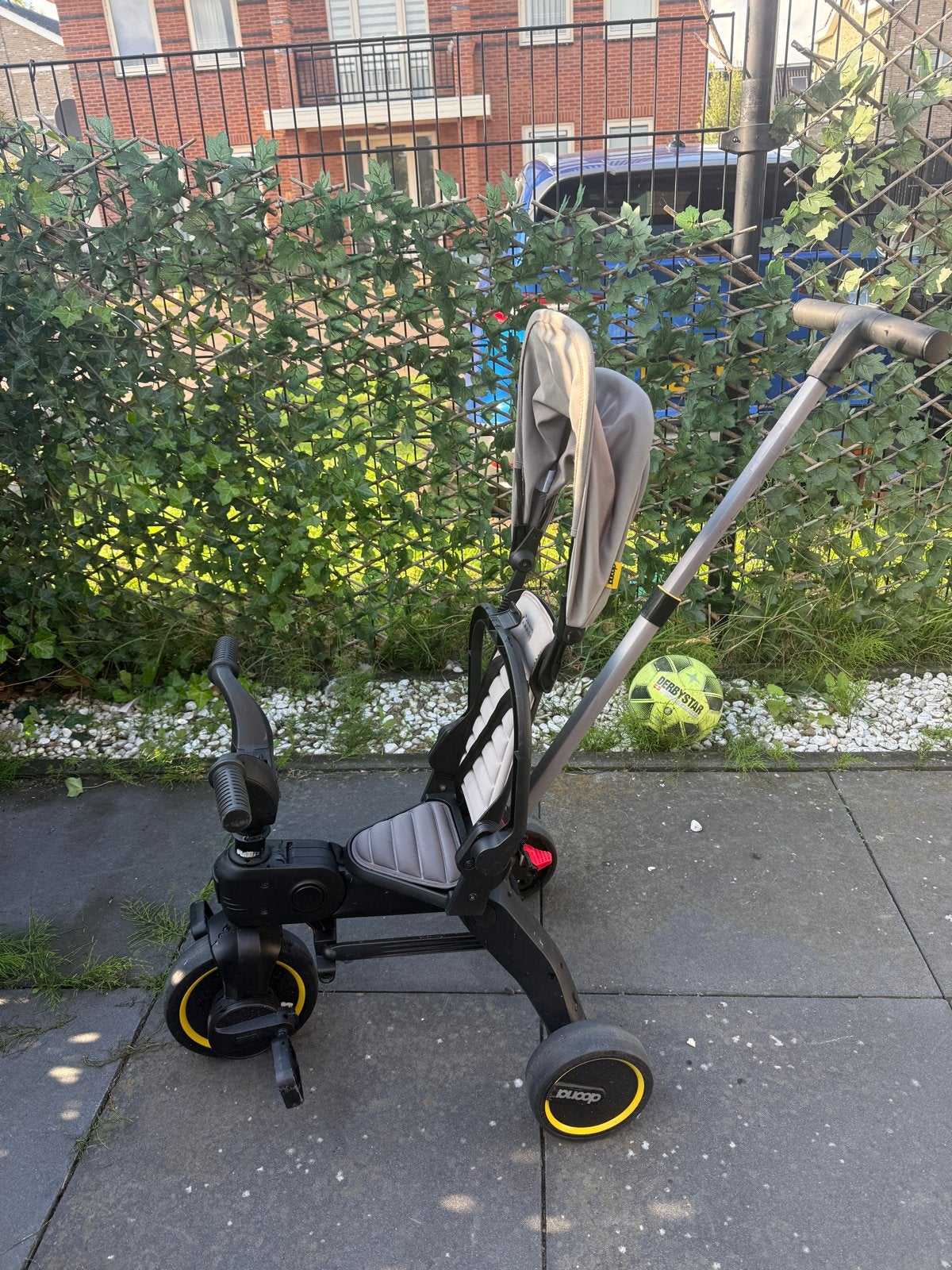 Doona Liki Trike S1 Opvouwbare Driewieler - Zo goed als nieu, Ophalen, Gebruikt, Duwstang