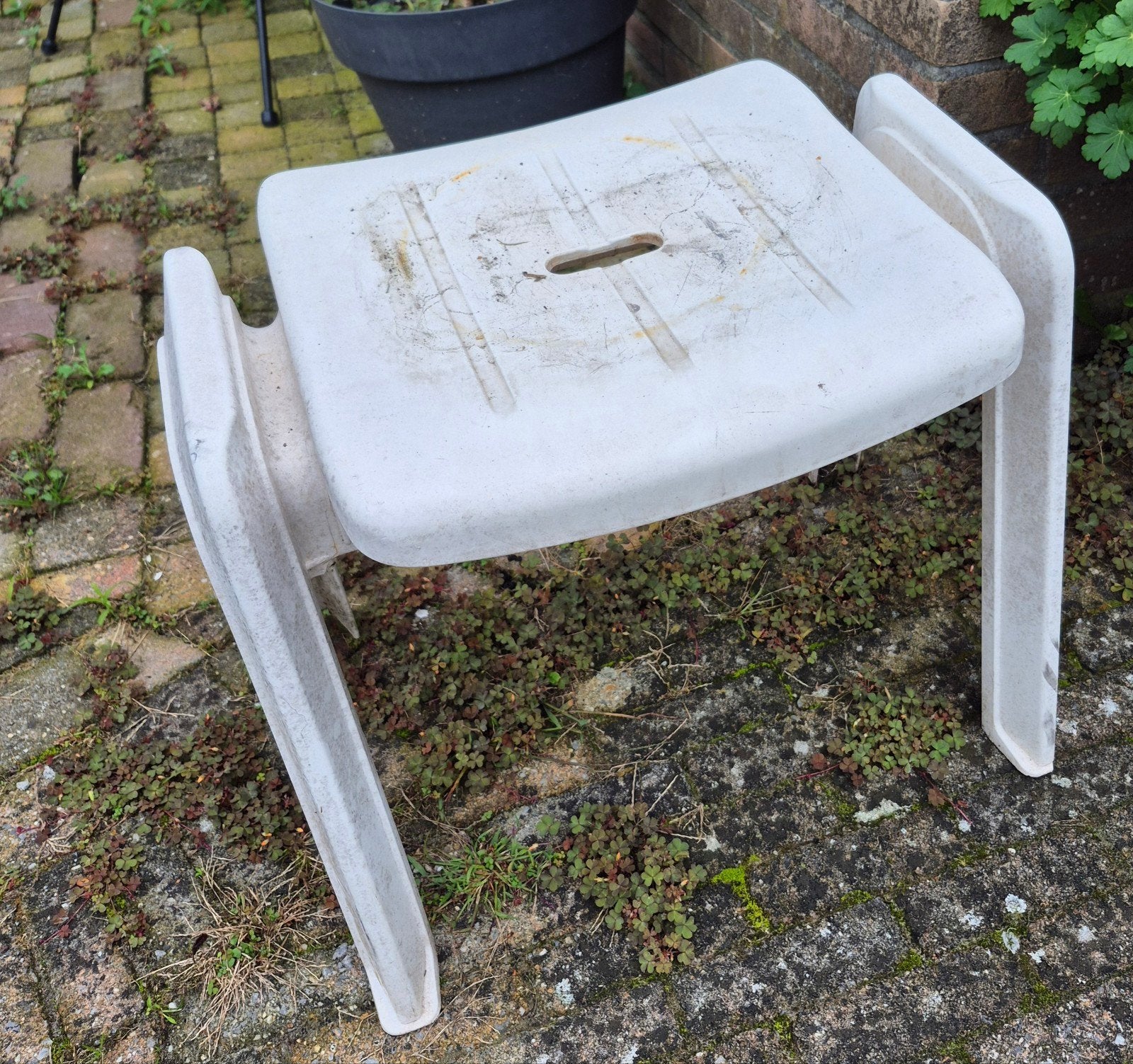 tuin krukje. gratis, Ophalen, Gebruikt, Kunststof