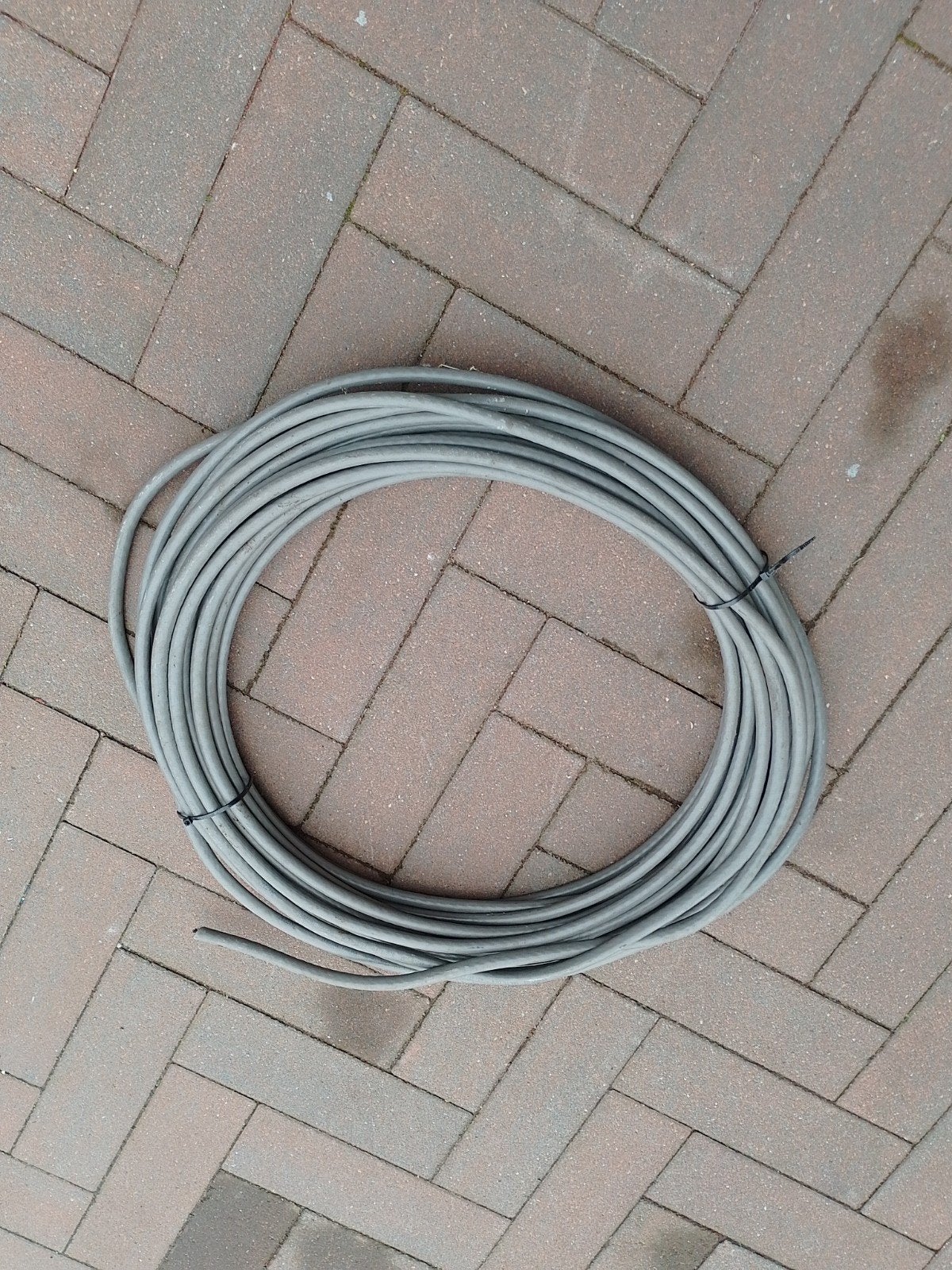 Draka grondkabel 3x2,5 mm² - circa 25-30 meter, Ophalen, Kabel of Snoer