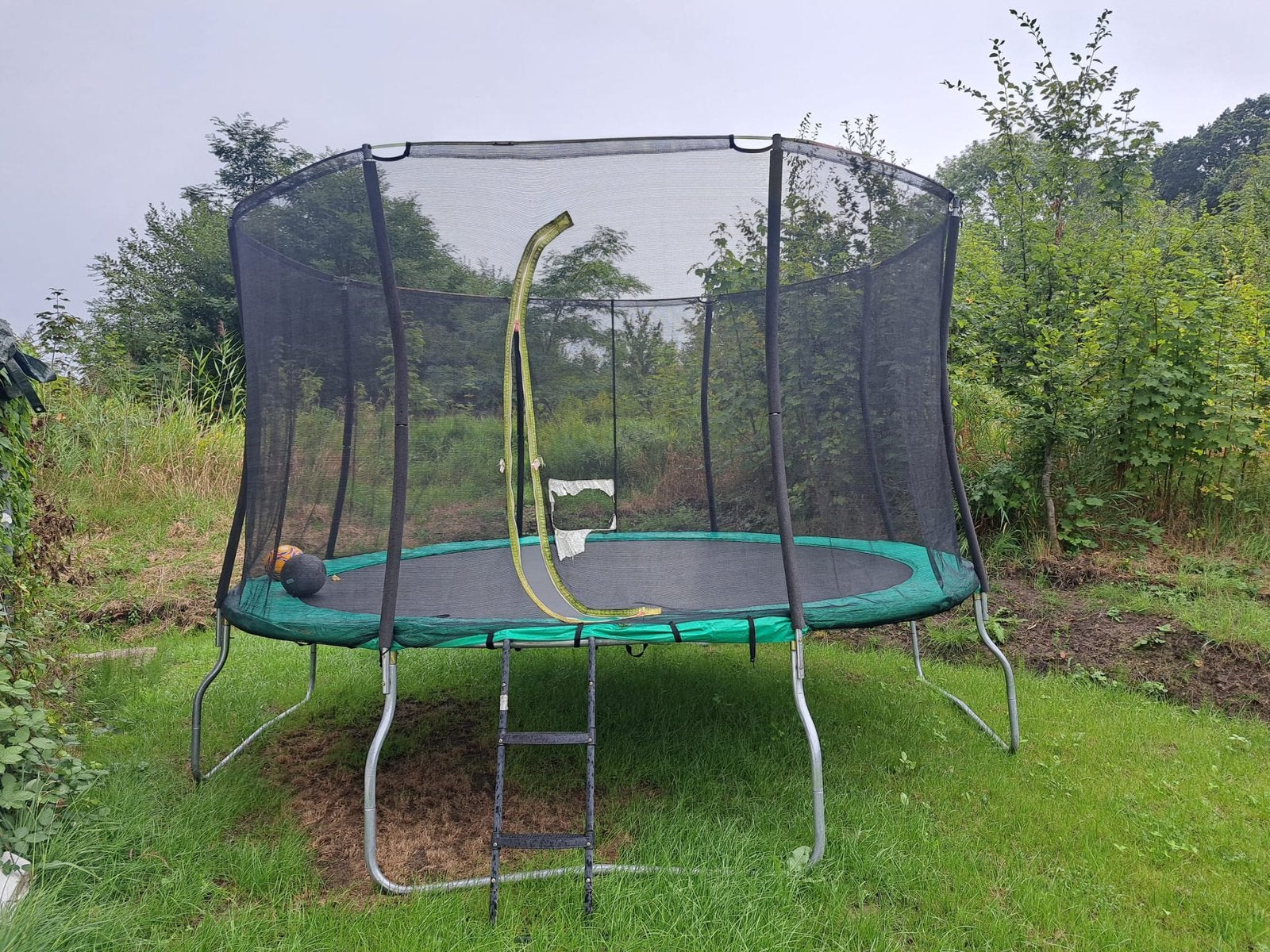 Mooie trampoline doorsnede 4 meter, Ophalen, Gebruikt