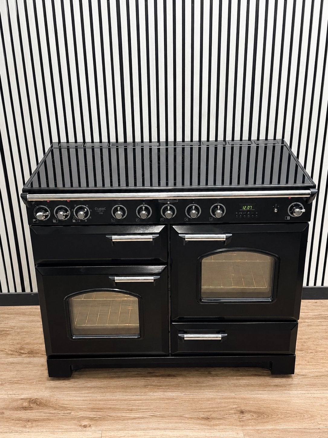 Luxe Falcon Classic De Luxe INDUCTIE met 3 ovens 110 cm, Fornello Esperta, Ophalen of Verzenden, Zo goed als nieuw, Energieklasse A of zuiniger
